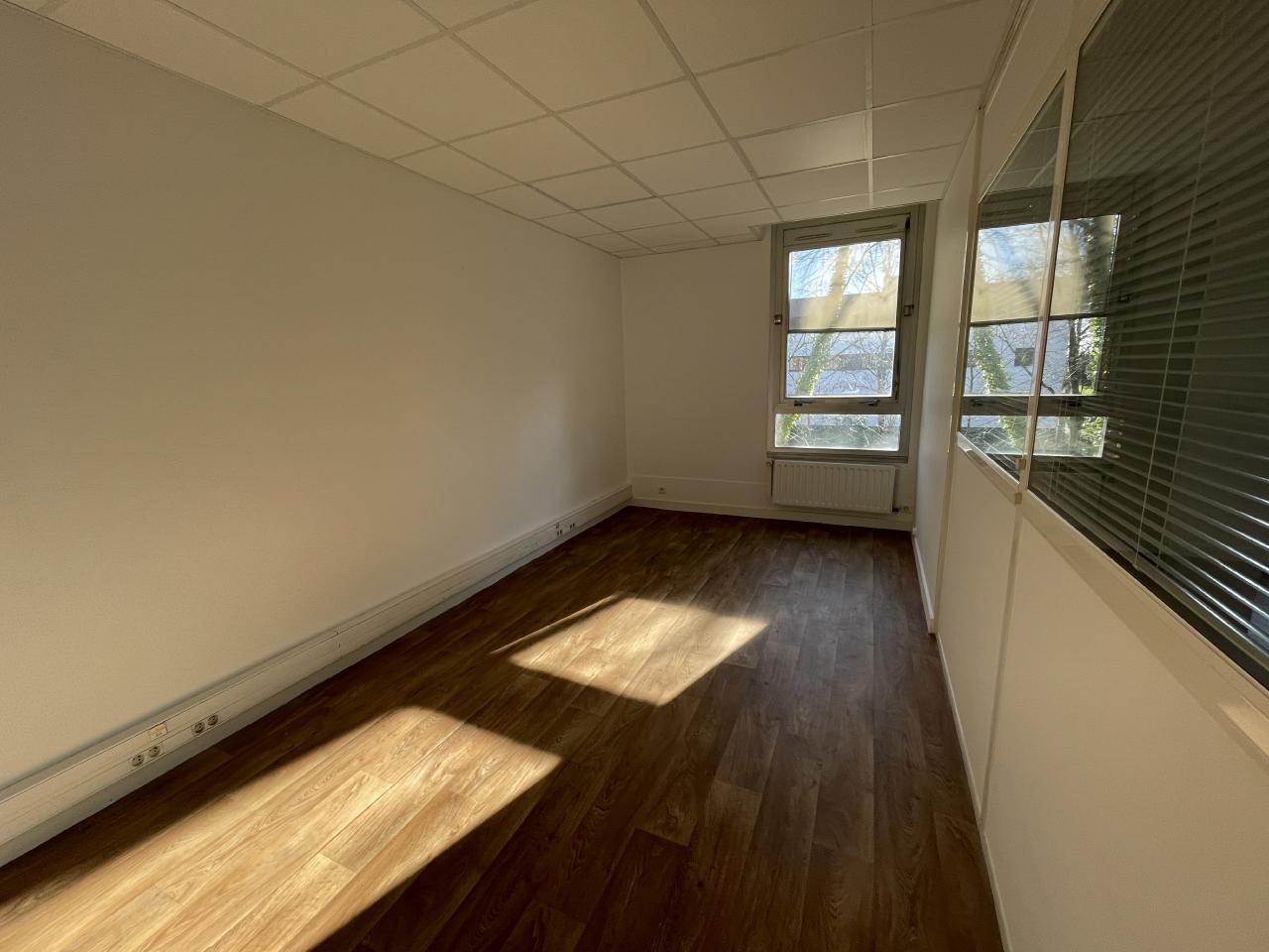 Bureau Rennes 86m² Location bureau Rennes Ille-et-Vilaine OLBUR2418927 4
